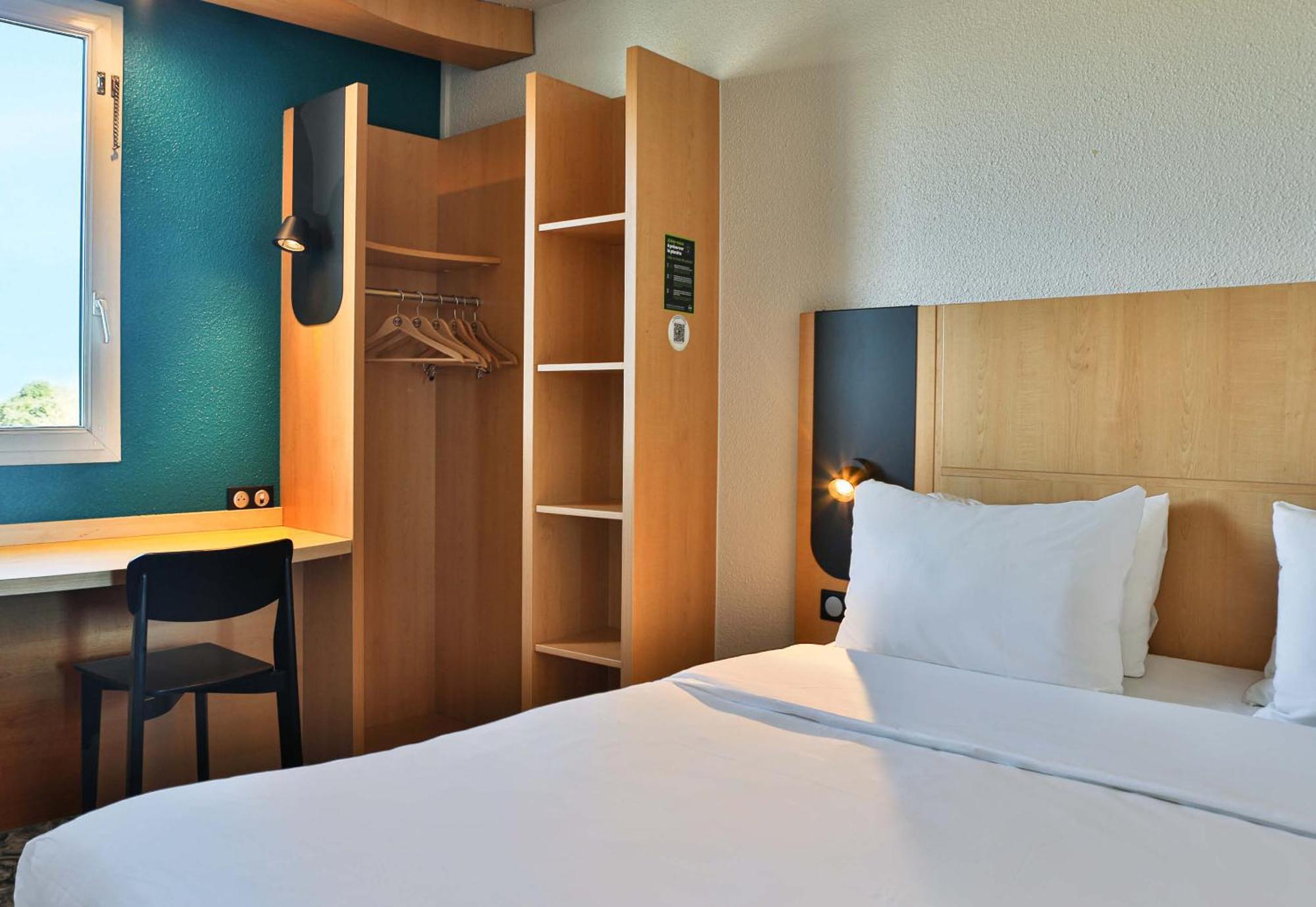 B&B Hotel Les Sables-D'Olonne Centre Gare Exterior photo